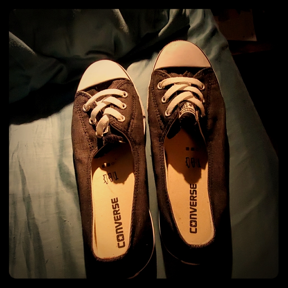 Concervers slip on shoes